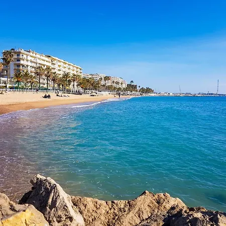 Design Et Cosy A 8 Min A Pied Des Plages Appartement